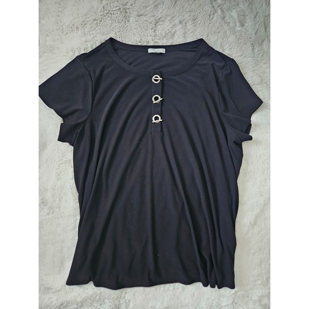 89th + Madison Black Minimalist Henley Blouse Plus Size 1X Silver Hardware